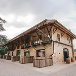 Otel Sequoias
