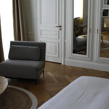 Sequoias Otel 3*