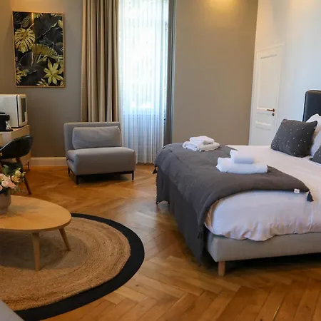 Hotel Sequoias